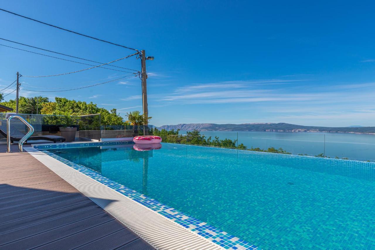 Villa Marassi With Heated Pool, Hot Tub And Sauna Crikvenica Exterior foto